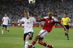 体育直播-法国羽毛球队强势日本羽毛球队，辛杜制霸全场的简单介绍